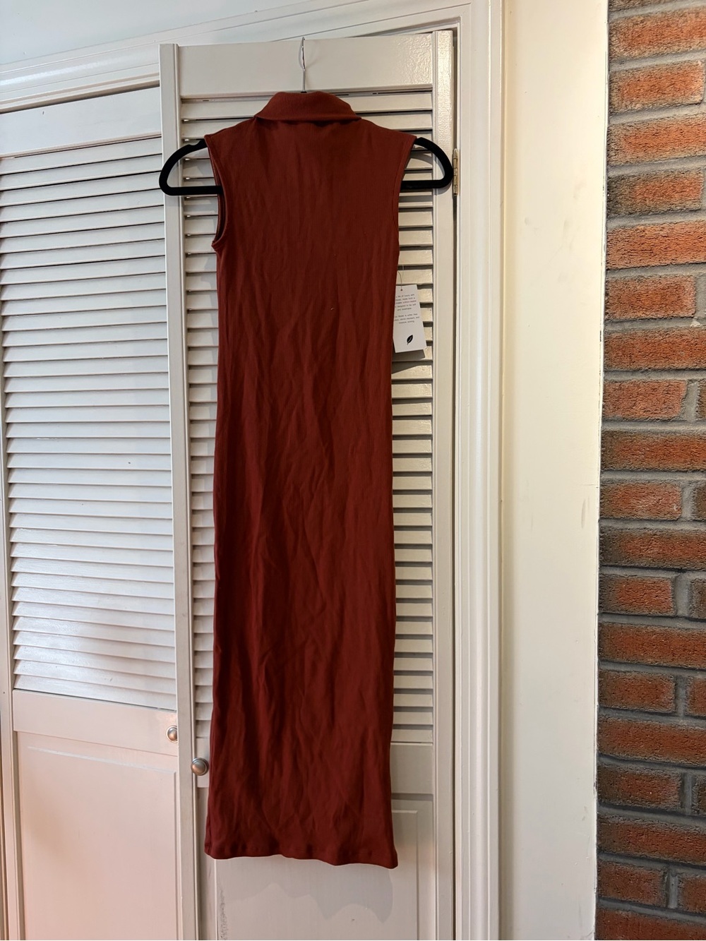 Sleeveless Rust Ribbed Maxi Dress with Collar